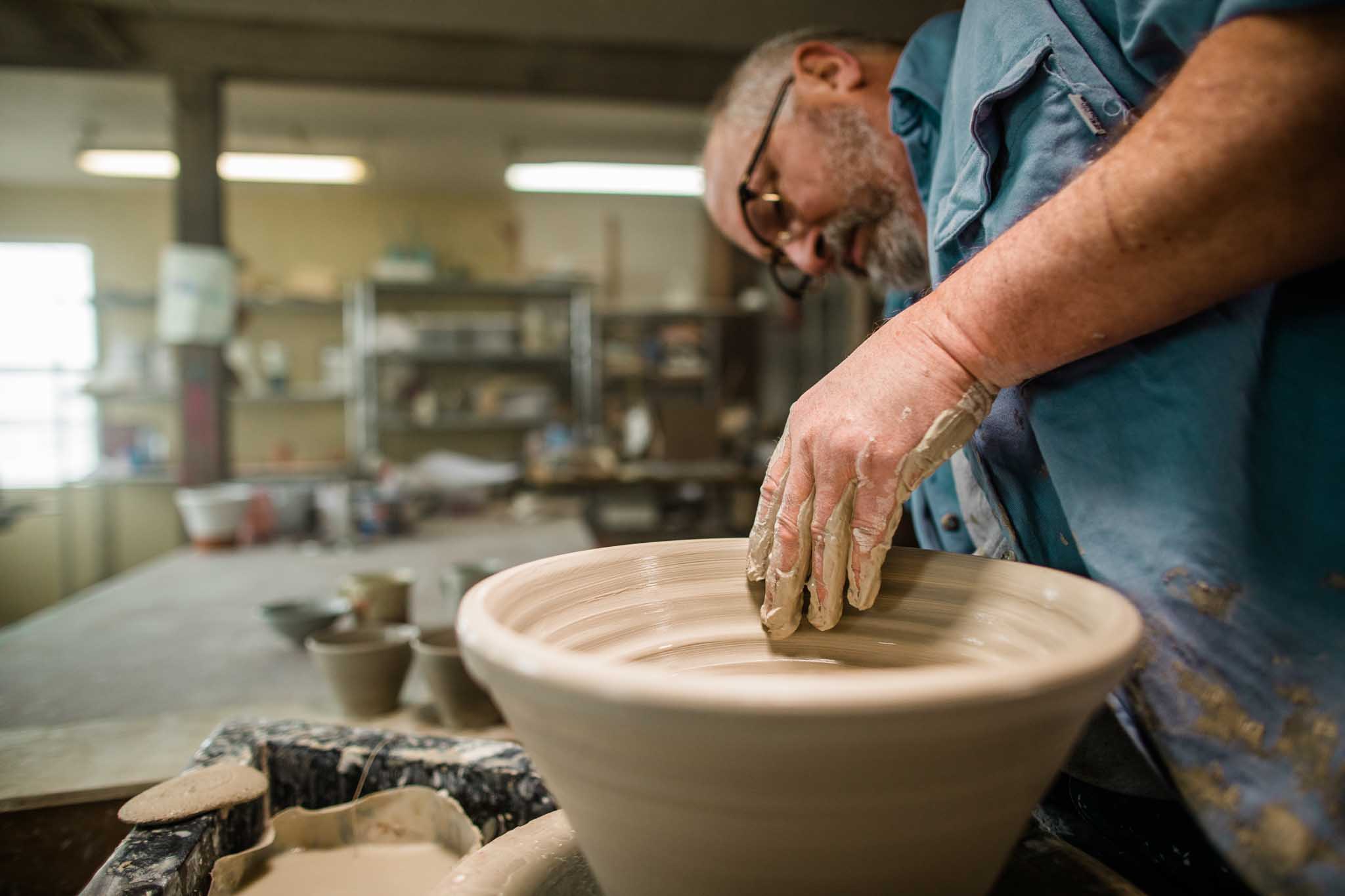 eric-peterson-pottery-perry-iowa-041